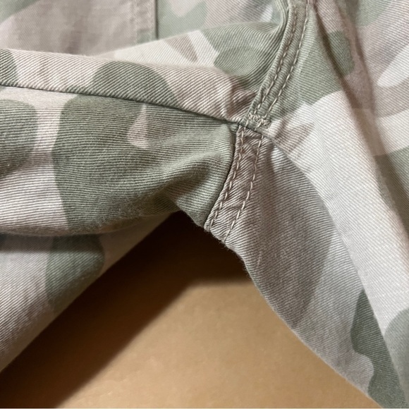 Mother | The Shaker Chop Crop Fray Pants Desert Print Camo Stripe Linen Size 27 - Picture 9 of 16